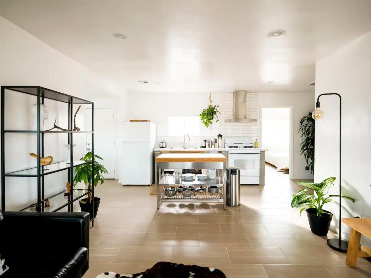 The Zen - Outdoor Shower, Gas Fireplace, Walkable To Shops & Restaurants Joshua Tree Extérieur photo
