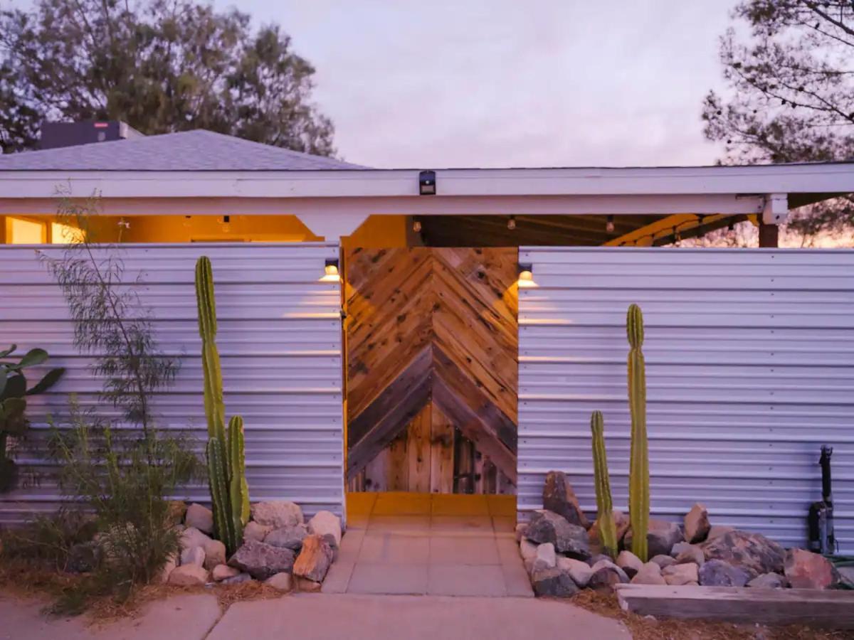 The Zen - Outdoor Shower, Gas Fireplace, Walkable To Shops & Restaurants Joshua Tree Extérieur photo