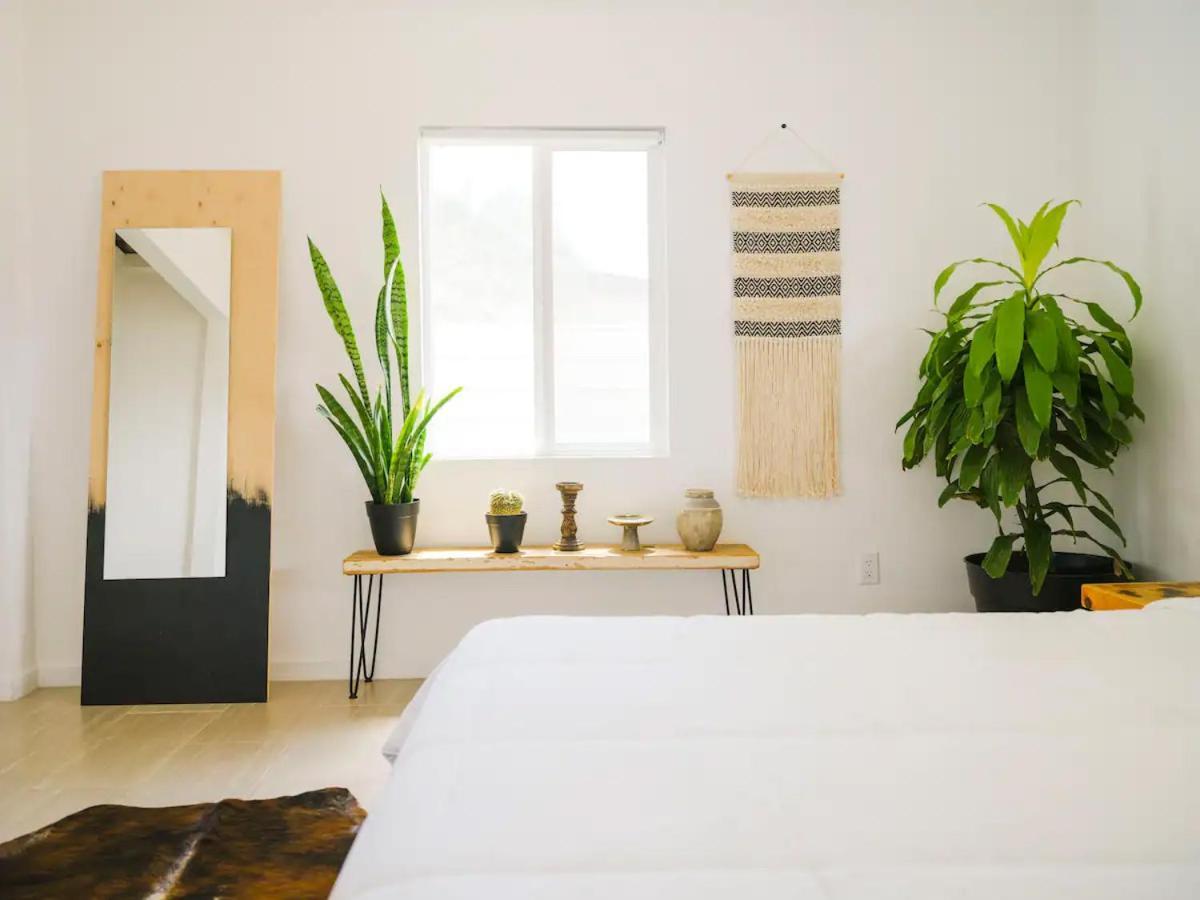 The Zen - Outdoor Shower, Gas Fireplace, Walkable To Shops & Restaurants Joshua Tree Extérieur photo